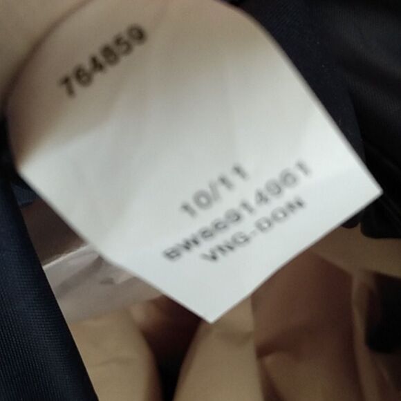 Tommy Hilfiger Tote - Picture 9 of 12